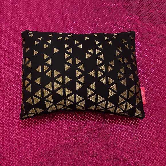 set of two black & gold juicy couture pillows - Picture 3 of 4